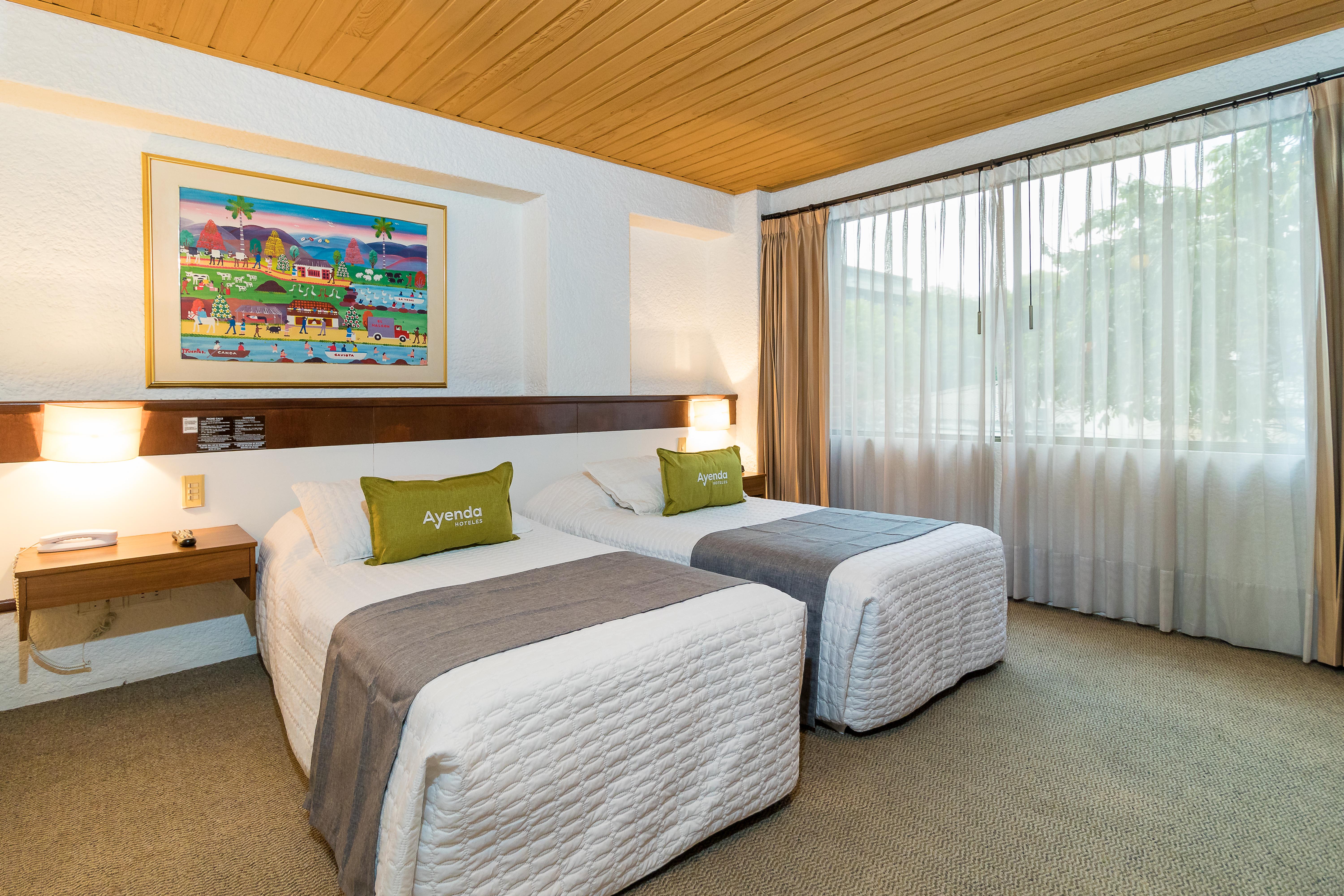 Hotel Suites Real 97 Bogota Bagian luar foto