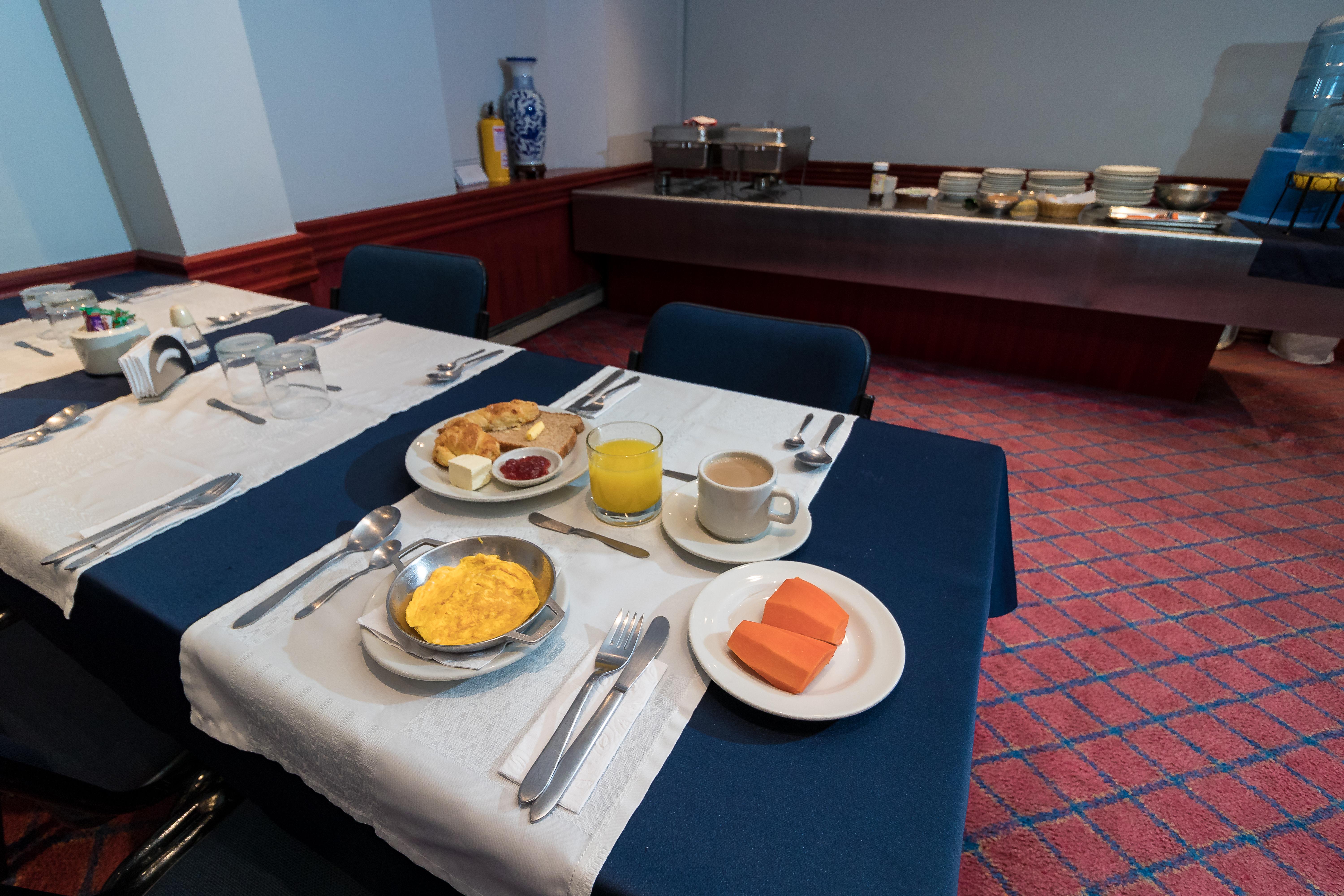 Hotel Suites Real 97 Bogota Bagian luar foto