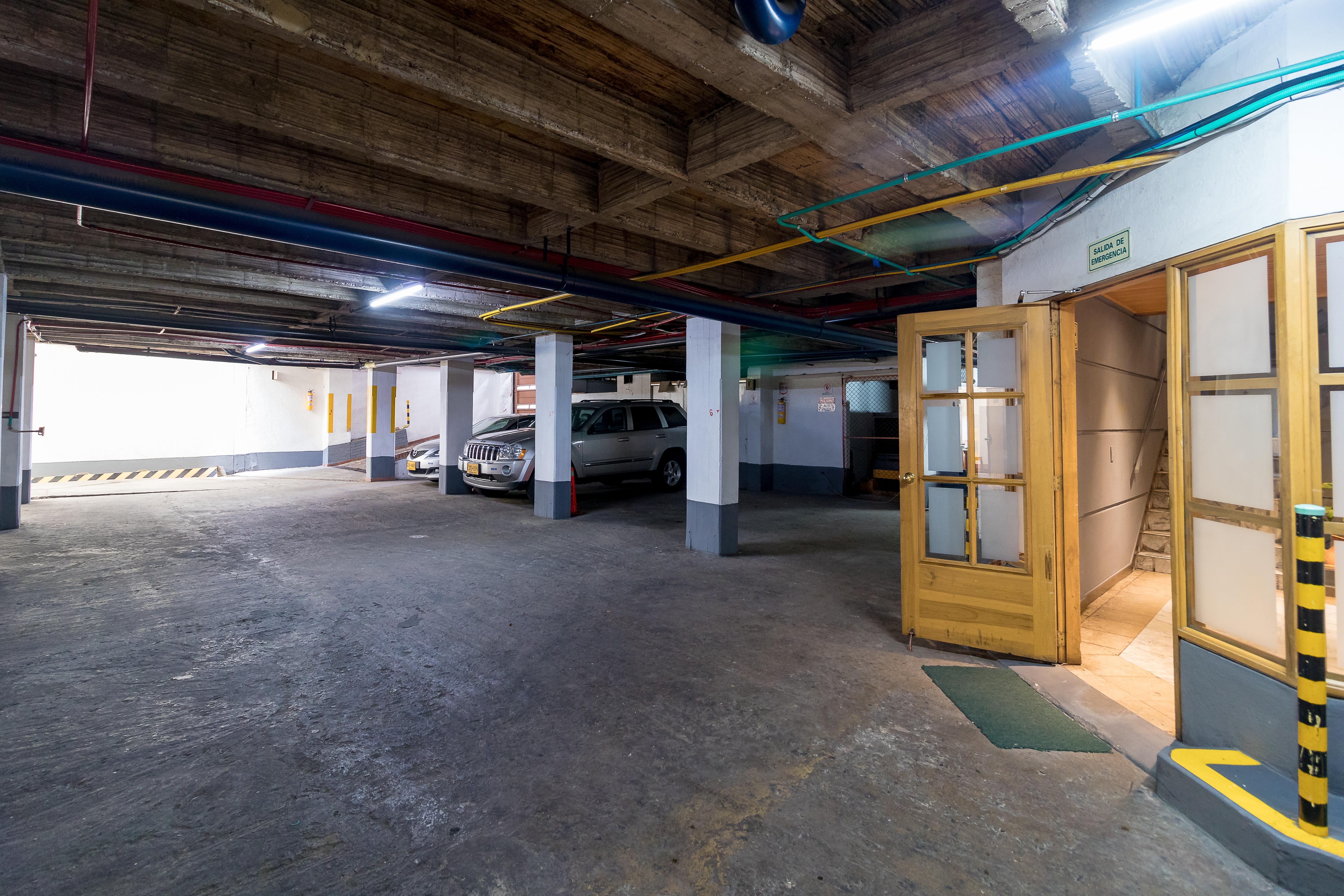 Hotel Suites Real 97 Bogota Bagian luar foto