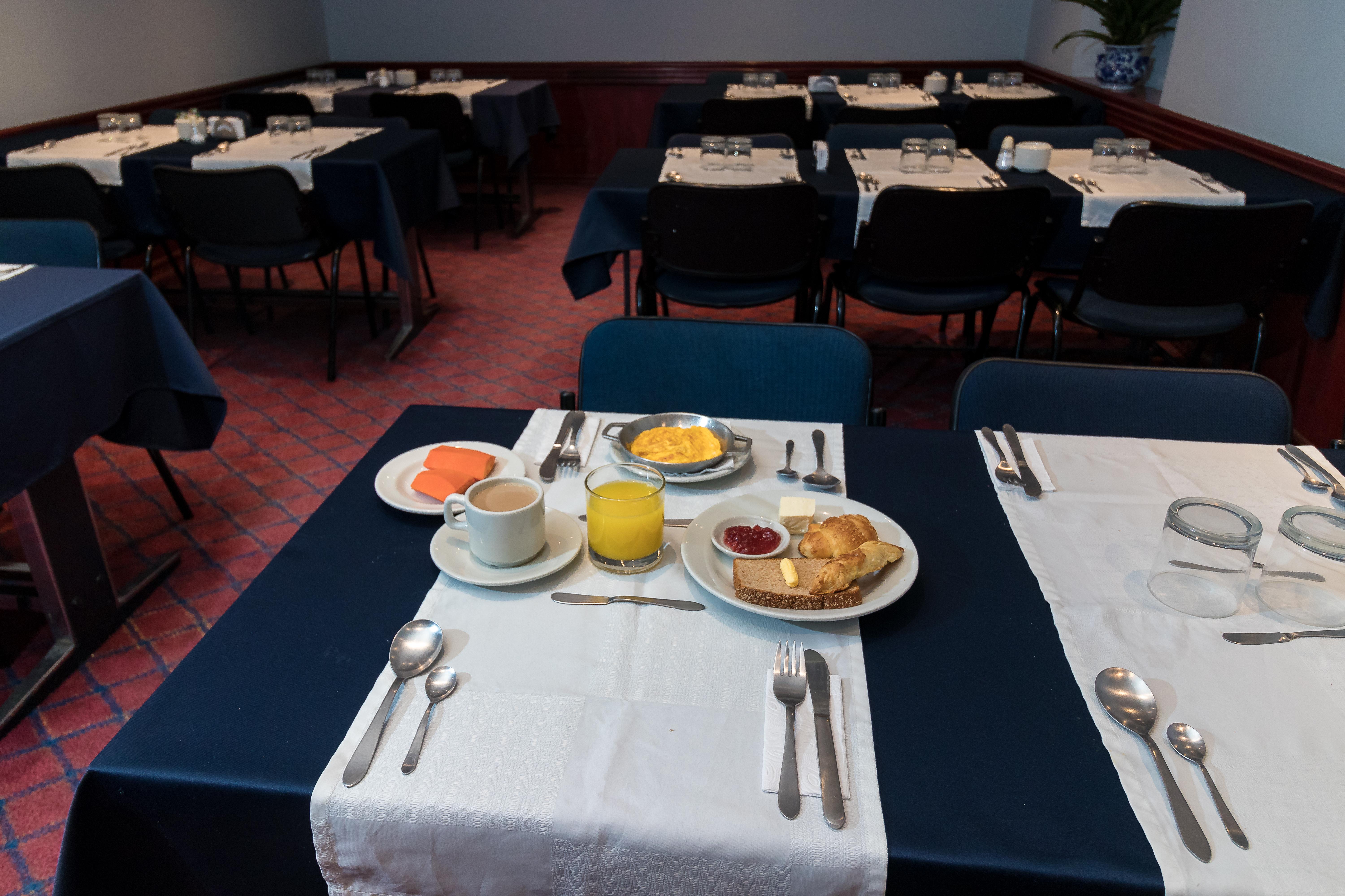 Hotel Suites Real 97 Bogota Bagian luar foto