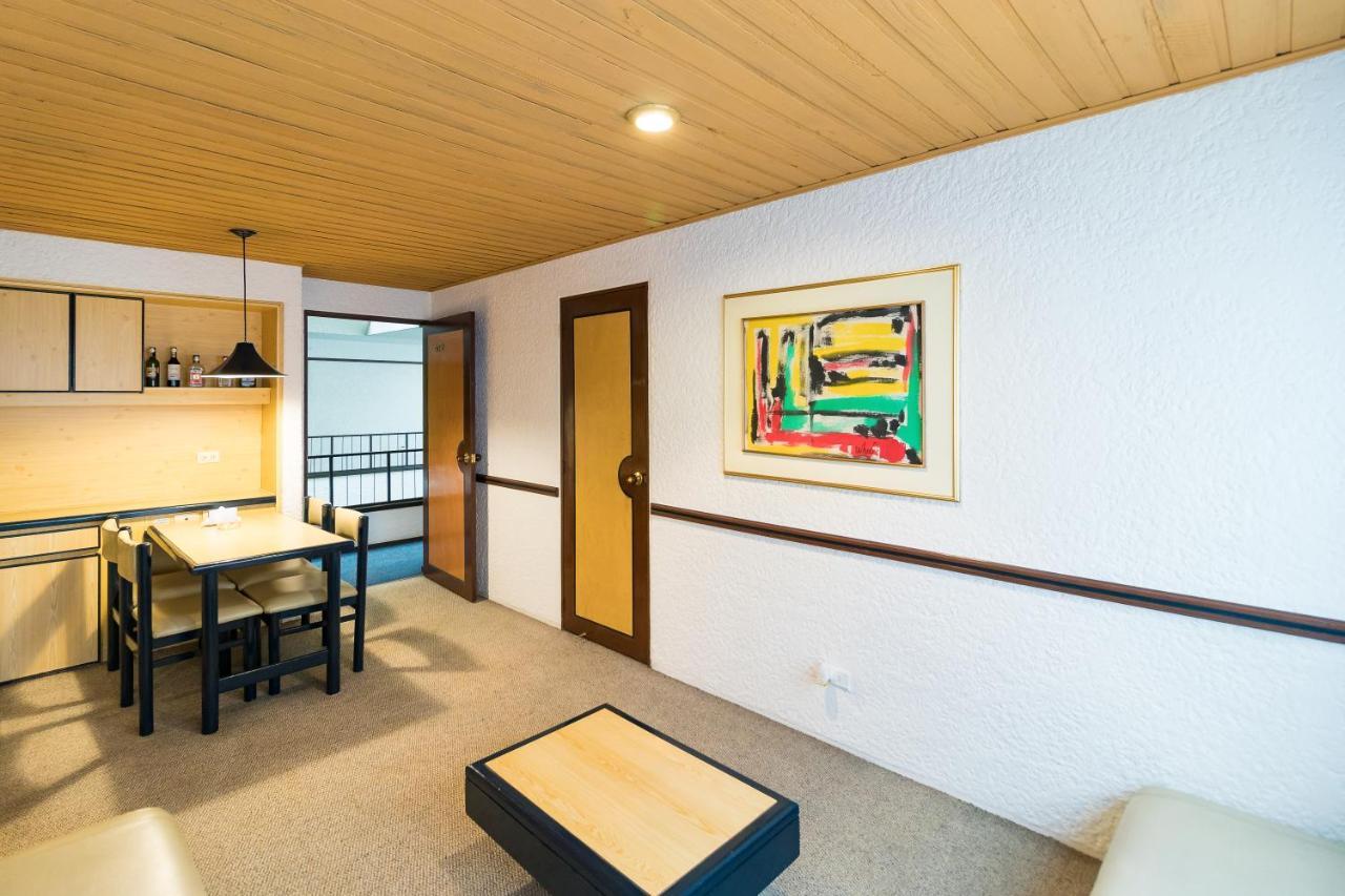 Hotel Suites Real 97 Bogota Bagian luar foto