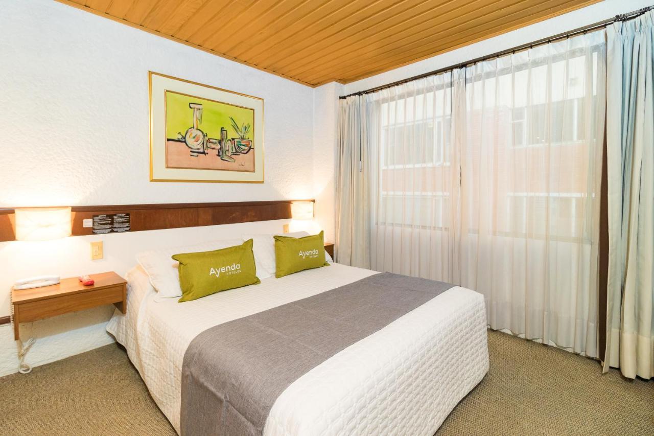 Hotel Suites Real 97 Bogota Bagian luar foto