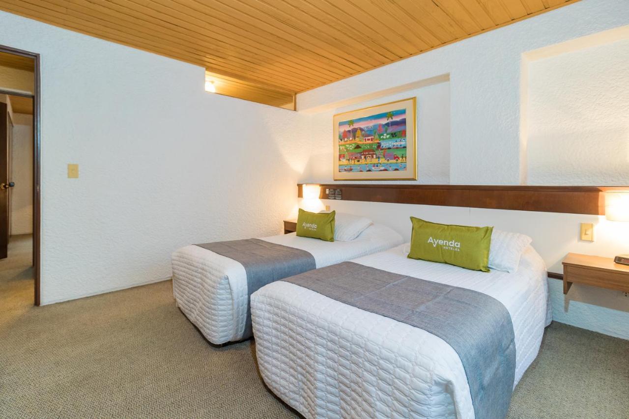 Hotel Suites Real 97 Bogota Bagian luar foto