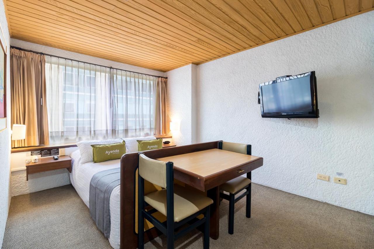 Hotel Suites Real 97 Bogota Bagian luar foto