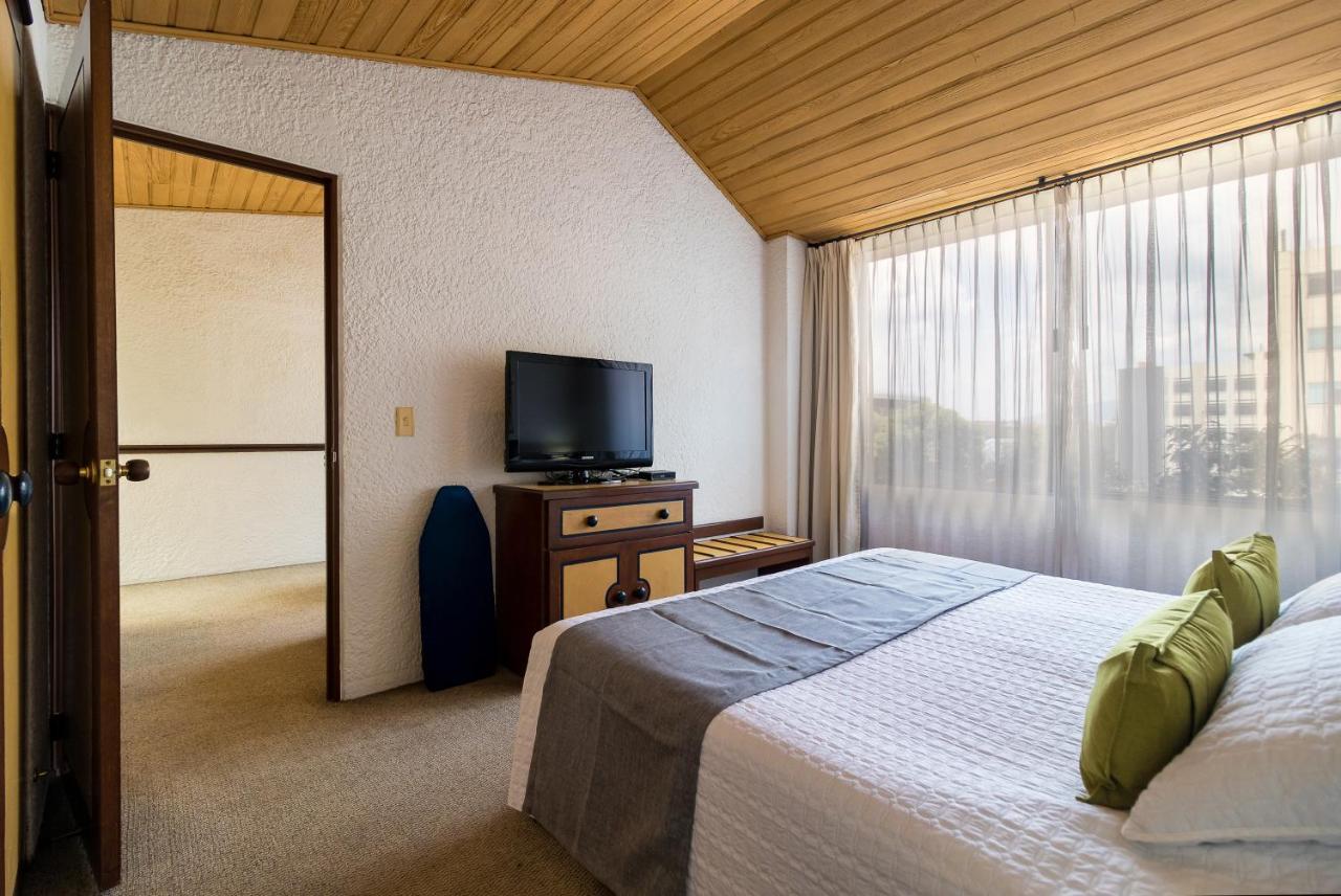 Hotel Suites Real 97 Bogota Bagian luar foto